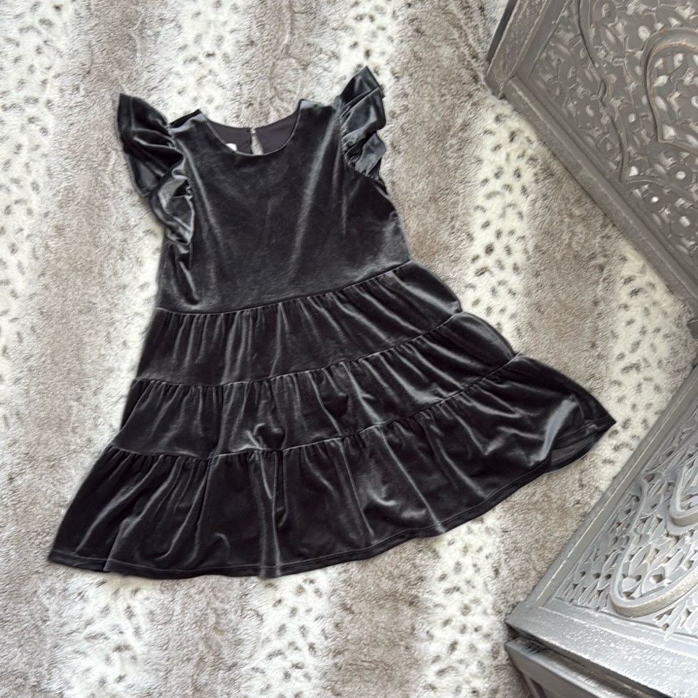 Isobella & Chloe velvet ruffle sleeve dress girls size 5 formal holiday party